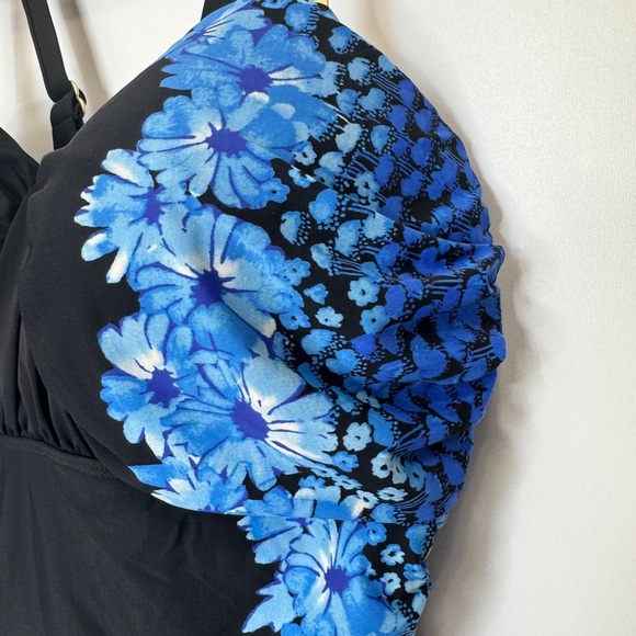 Lands' End Floral Swimsuit - Picture 11 of 13